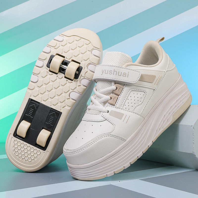 Running Shoes Men - زلاجات بعجلات أربع للأولاد، زلاجات بعجلات