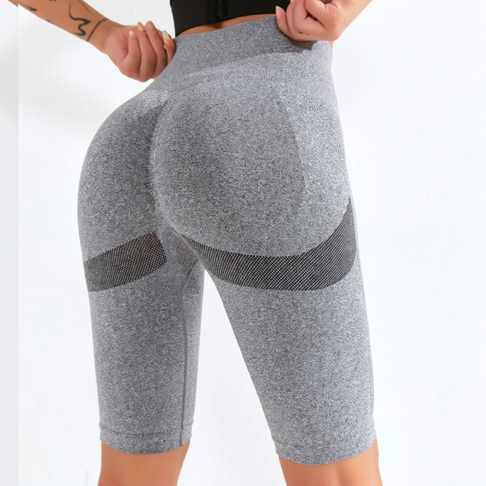شورت يوغا بخصر عالٍ للنساء، بن - مراجعة Running Gear Junior وسعره