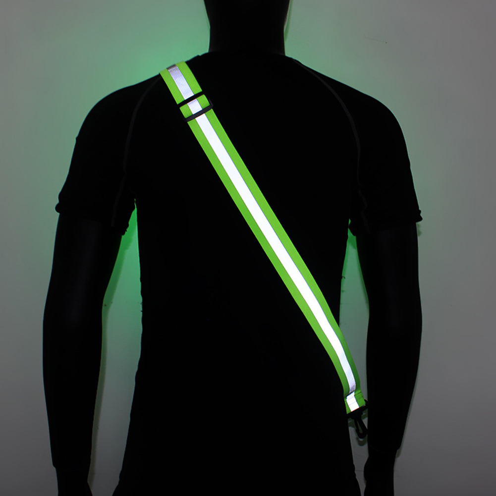 حزام عاكس LED عالي الوضوح قابل - مراجعة Running Visibility Gear وسعره